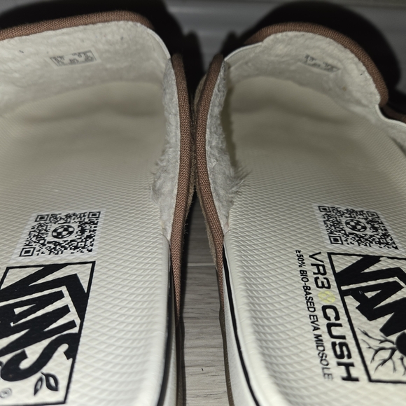 Vans Men's Brown Suede Slip-On Shoes - Picture 3 of 5